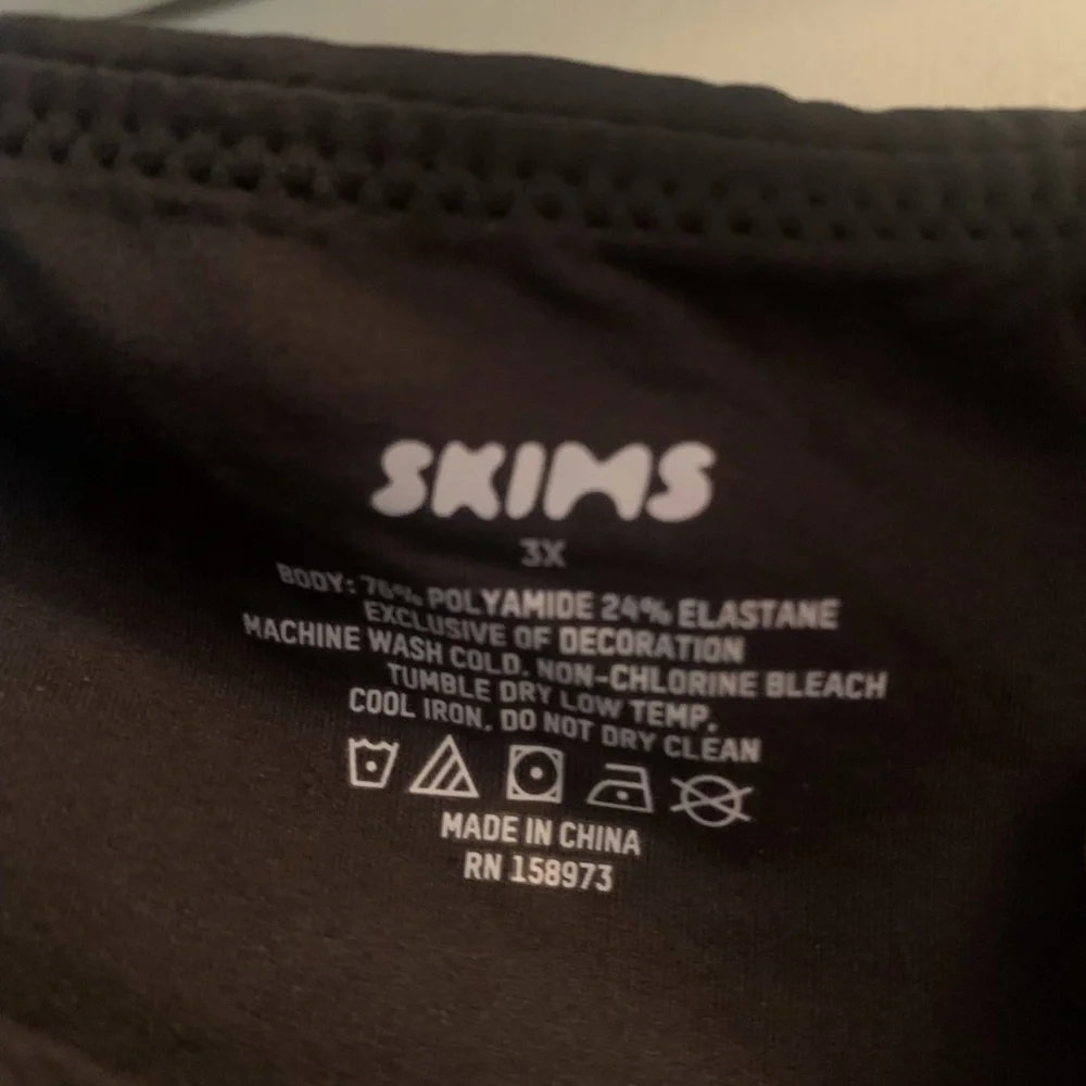SKIMS Black Fitted Sleeveless Bodysuit